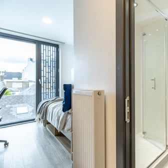 Classic En Suite - Image 6
